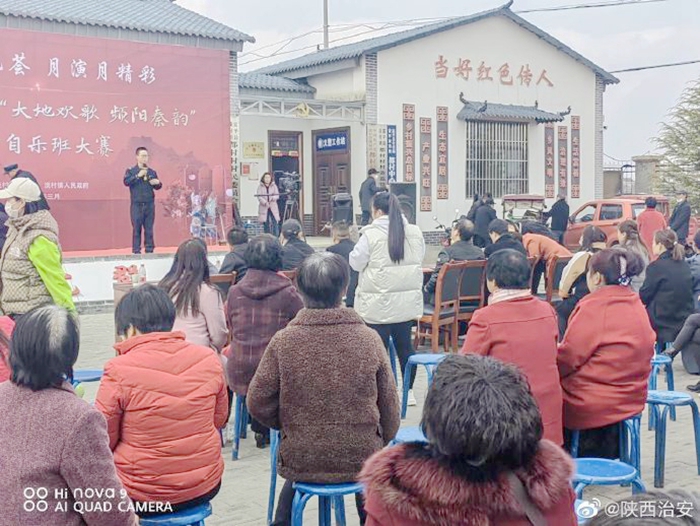 富平淡村派出所组织民辅警深入辖区村组向广大群众进行反诈防骗集中宣传活动.