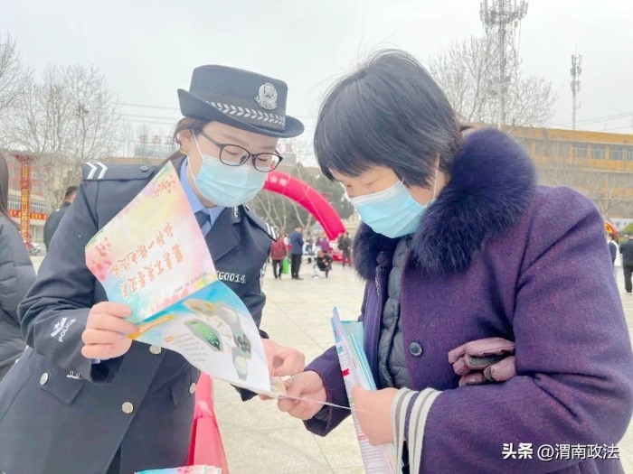 潼关县禁毒办开展禁毒宣传活动。