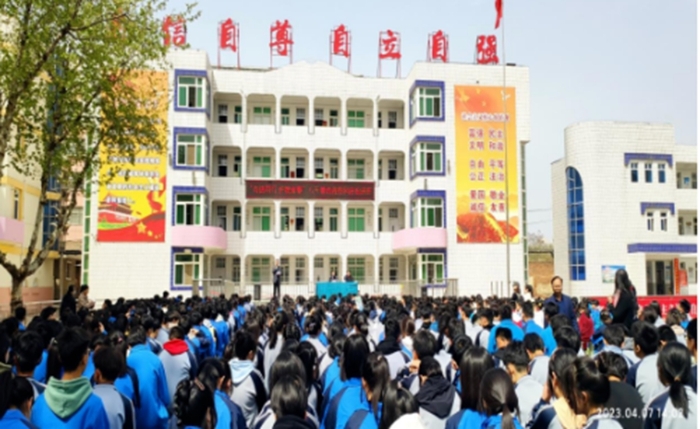 臨渭區舉辦“八五”普法進校園系列法治講座。