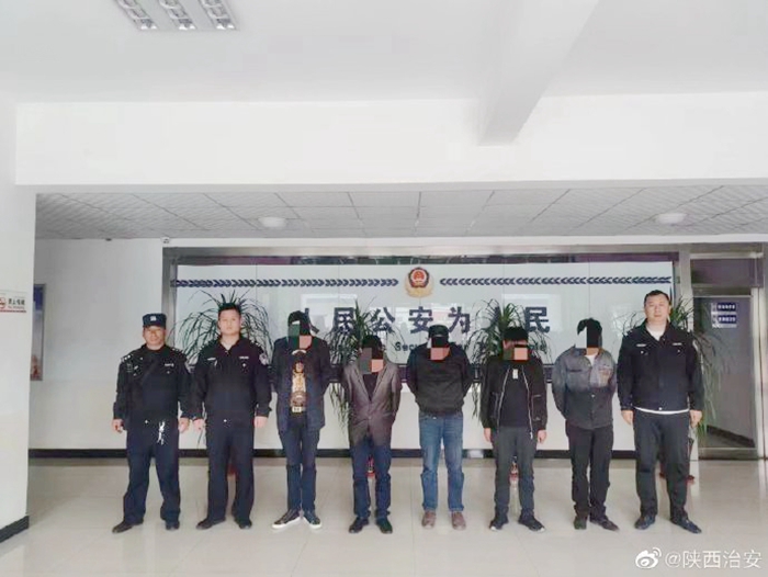 韓城公安查獲5名賭博人員并依法進行處罰。