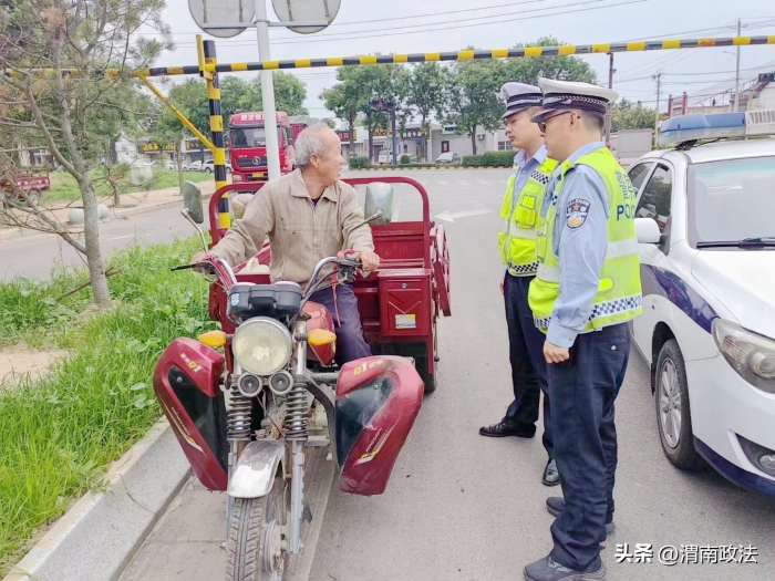 韩城市公安局交警大队开展高考前交通秩序集中整治行动.