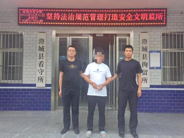 澄城公安古徵派出所成功抓获一外省逃犯。