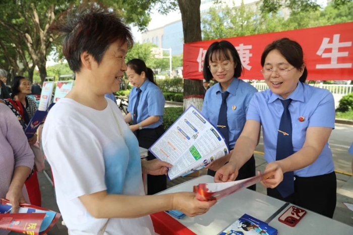渭南市人民检察院开展“6·26”国际禁毒日主题宣传活动。