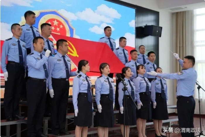 合阳县公安局举办庆祝建党102周年“公安心向党·建功新时代”主题合唱比赛。