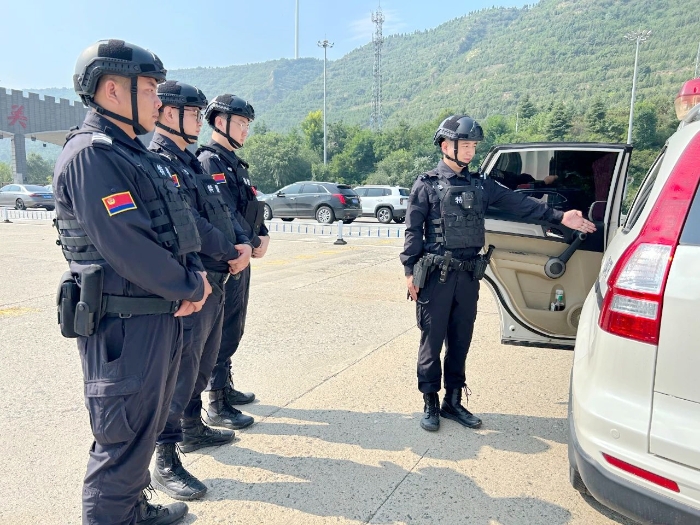 潼关公安联合市级警务实战教官、巡特警大队副大队长周克劲开展送教到基层活动。