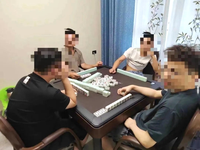 白水公安查处一起赌博案。