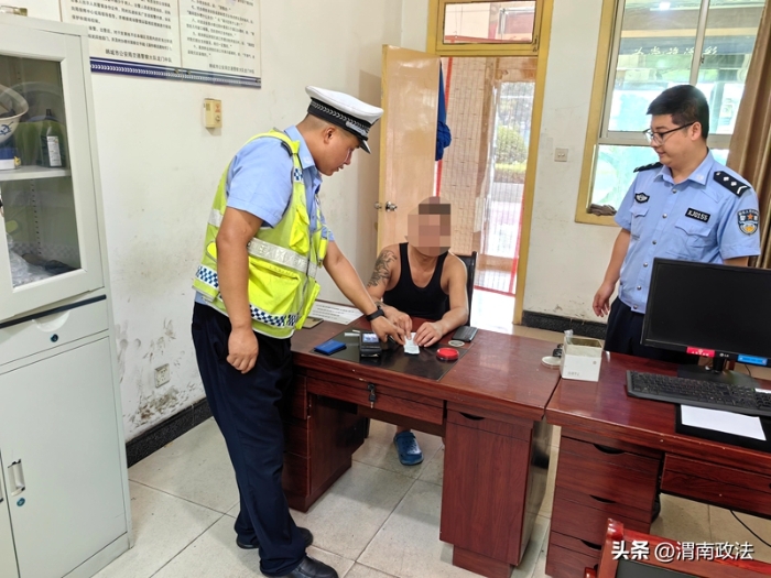 韩城公安交警查处一起酒驾违法行为。