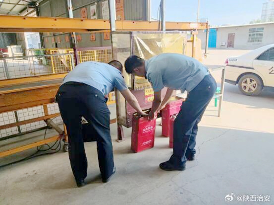 韩城公安深入辖区寄递物流业开展安全工作检查。