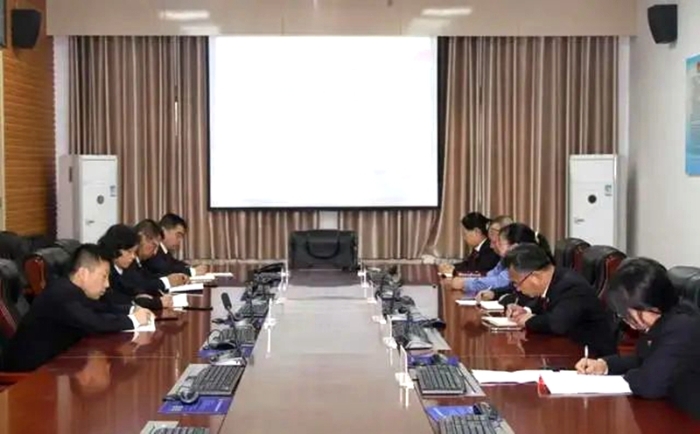 合阳县人民检察院召开平安建设工作推进会。