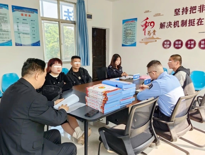 华州区莲花寺镇诉源治理工作站成功化解了一起民间借贷纠纷。