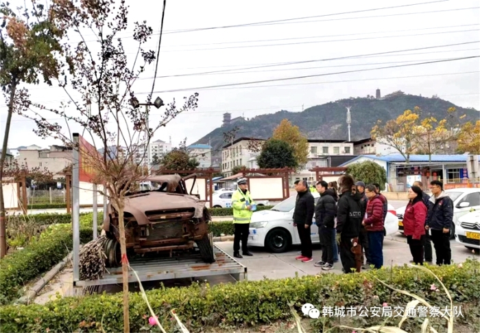 韩城公安交警开展文明交通进驾校“五个一”活动。