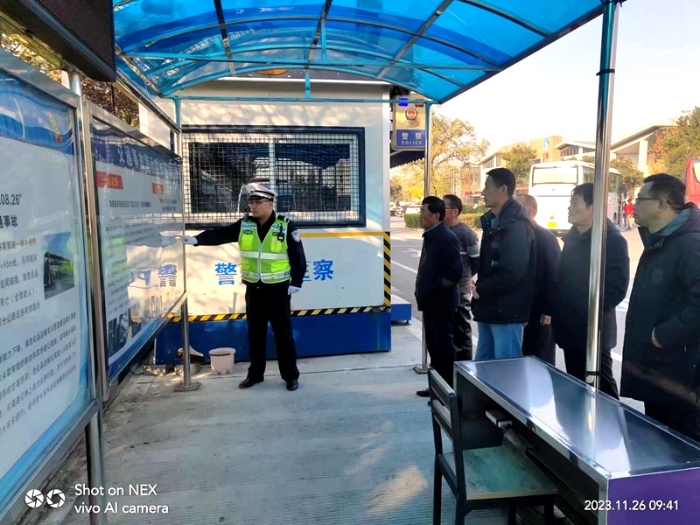 渭南高交大队 严查客运车辆交通违法，确保群众出行安全。
