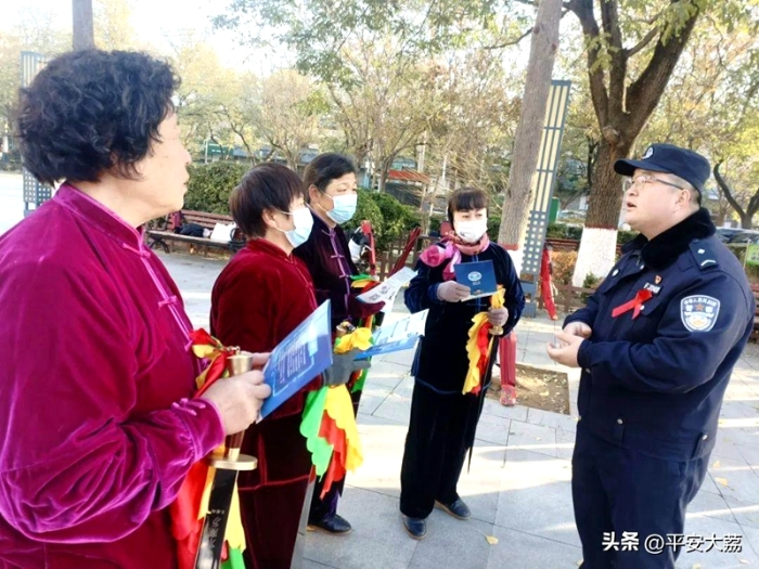 大荔县禁毒办开展“珍爱生命 远离毒品”宣传活动。