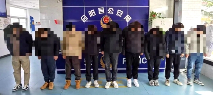 合阳公安打掉一农村流动赌博窝点。
