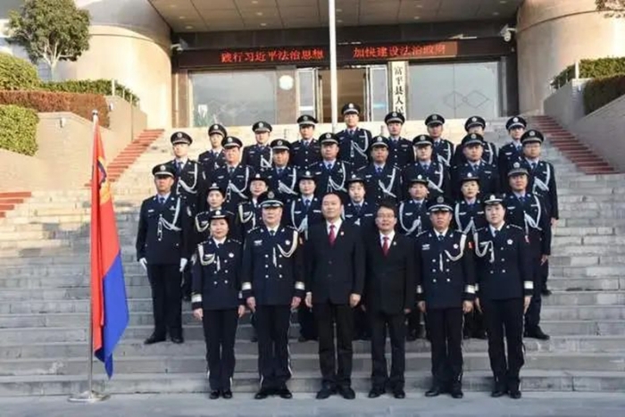 富平县人民法院开展庆祝第四个“中国人民警察节”活动。
