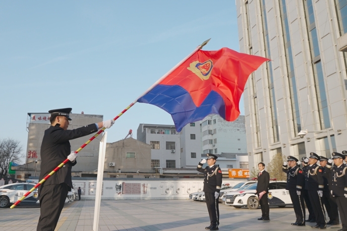 近日，蒲城法院司法警察大队举行庆祝“中国人民警察节”活动。