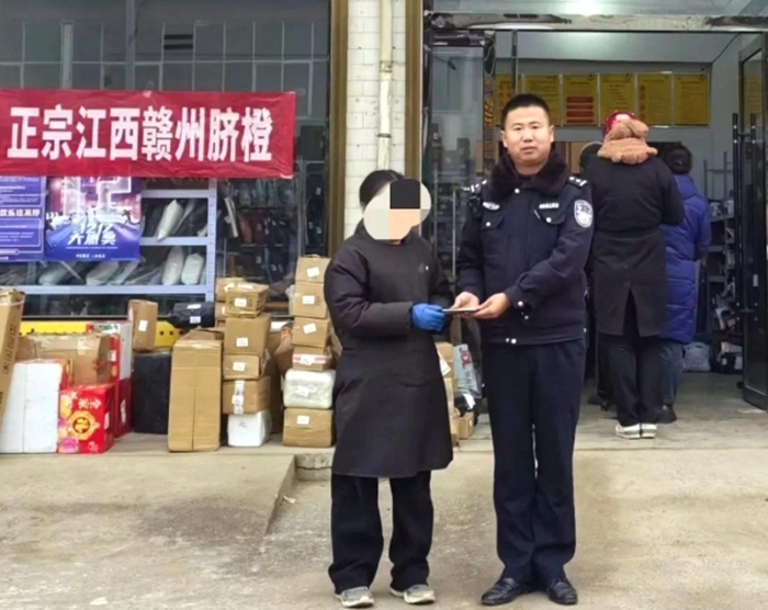 临渭公安故市派出所：快速侦破一起手机被盗案。