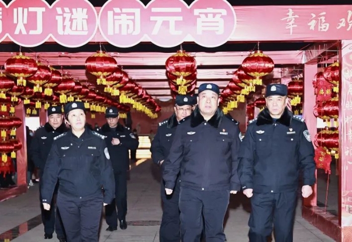 市公安局党委委员、副局长宁双喜带队深入基层一线开展督导检查。