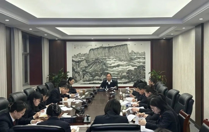 临渭区人民检察院召开基层院建设分析评价专题会议。