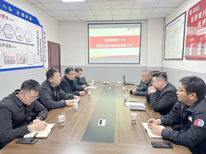 大荔县人民法院深入包联“五上”企业走访调研。