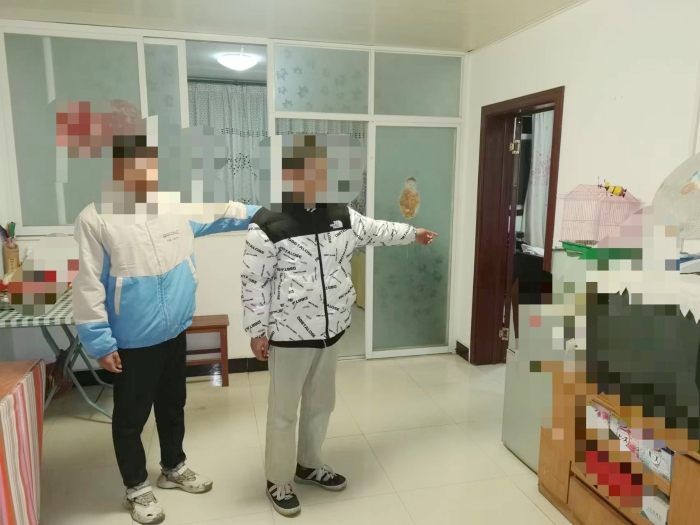 华阴市公安局西岳派出所快速破获一起入室盗窃案.