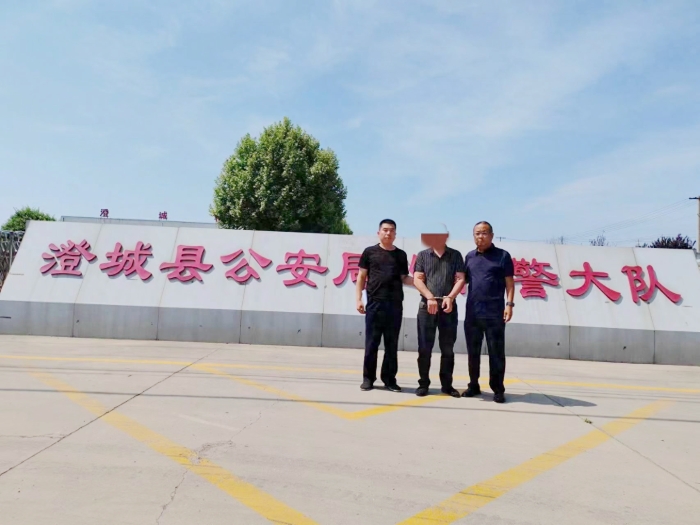 澄城公安巡特警再抓一网上逃犯.