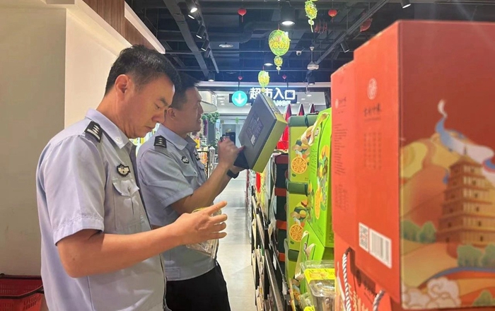 潼关公安开展高考、端午食品安全专项检查。