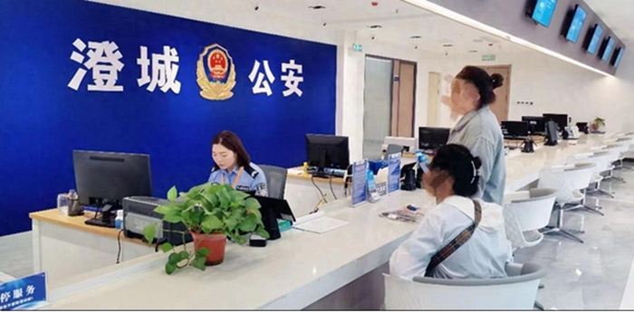 粗心考生丢失身份证 澄城民警10分钟帮忙补办。