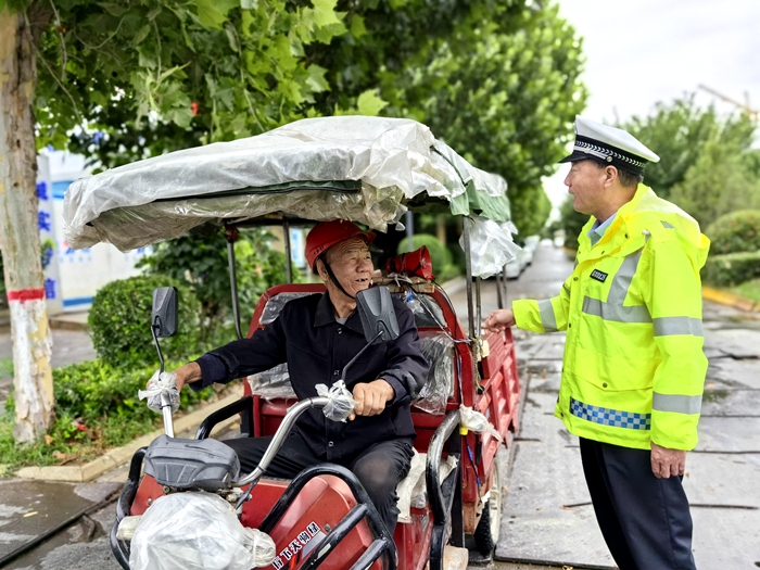 高新交警大队开展电动自行车安全隐患全链条整治行动。