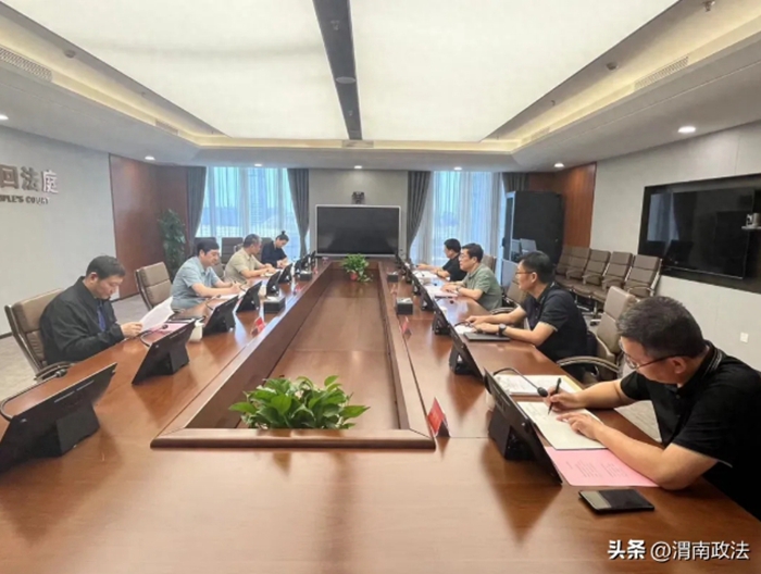 渭南中院党组书记、院长贺世辉带队赴最高法院第六巡回法庭参观学习，并汇报工作。