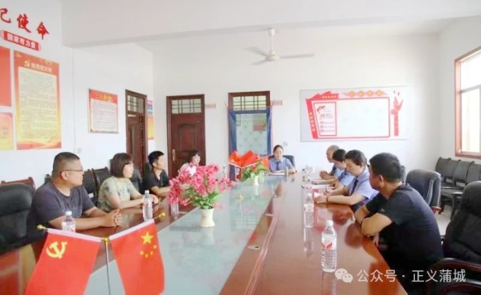 蒲城县人民检察院对一起故意杀人案召开司法救助案件“上门”听证会。
