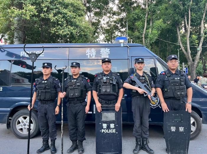 澄城公安集中组织开展夏季治安大清查行动。