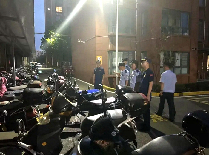 合阳公安联合消防大队开展电动自行车集中检查行动。