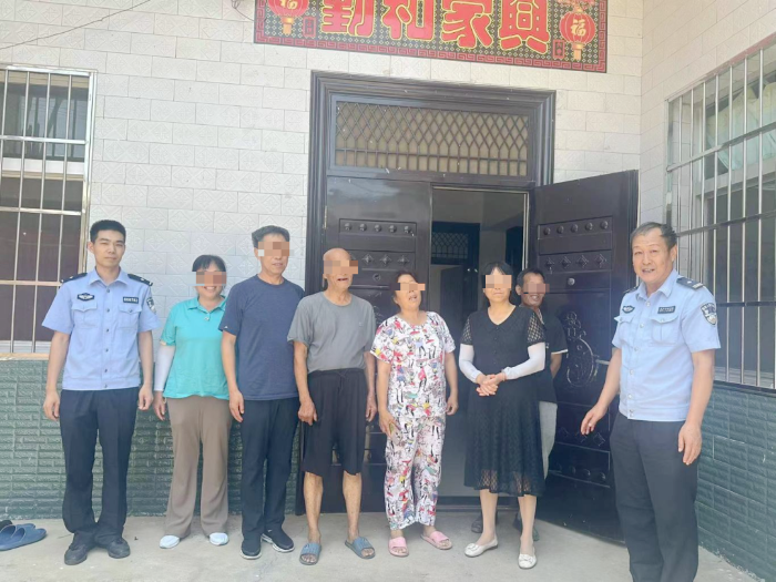 临渭公安帮助来自甘肃武威的张先生找到失联多年的姑姑。