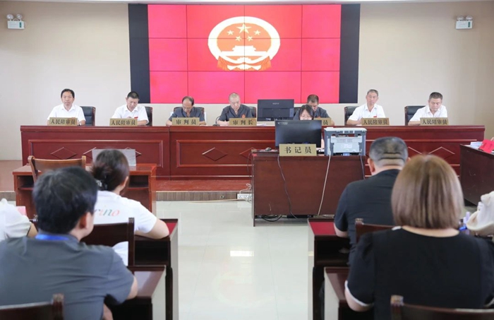 合阳法院召开环境资源审判工作征求意见座谈会。