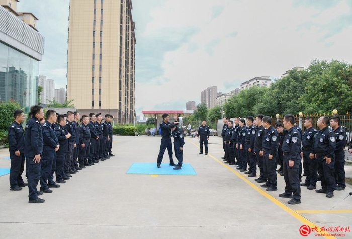 渭南法院积极开展司法警察实战大练兵活动.