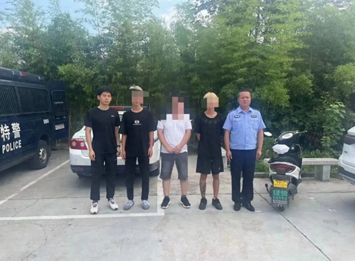 华阴市公安局成功破获系列“拉车门”盗窃案。