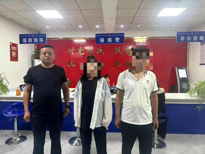 女孩离家出走，白水民警助其回家。