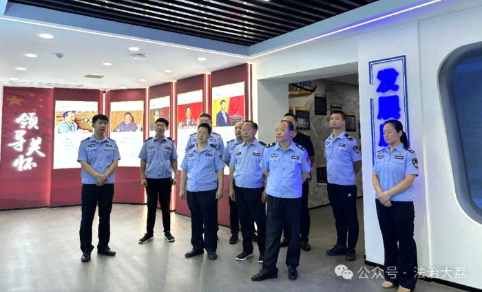 大荔县司法局开展“军魂永驻 初心不改”退伍军人迎八一主题活动。