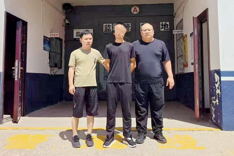 大荔公安破获跨省“拉车门”式系列盗窃案。