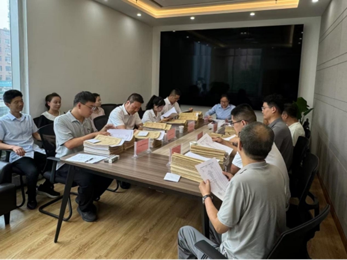 富平县法律援助中心积极开展案卷评查。