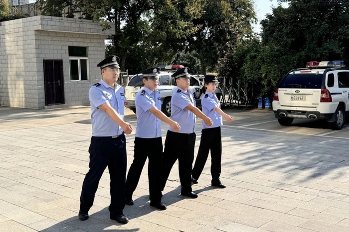 华阴检察开展“强作风 提素能 励精兵 ”主题实战练兵活动。