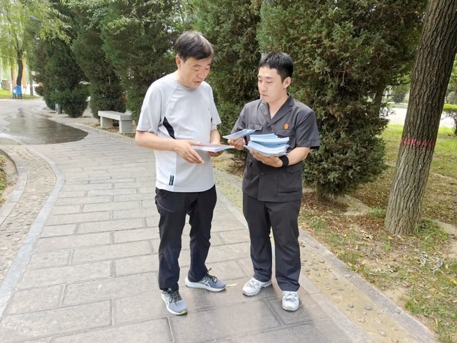 华阴法院开展全国生态日普法宣传活动。