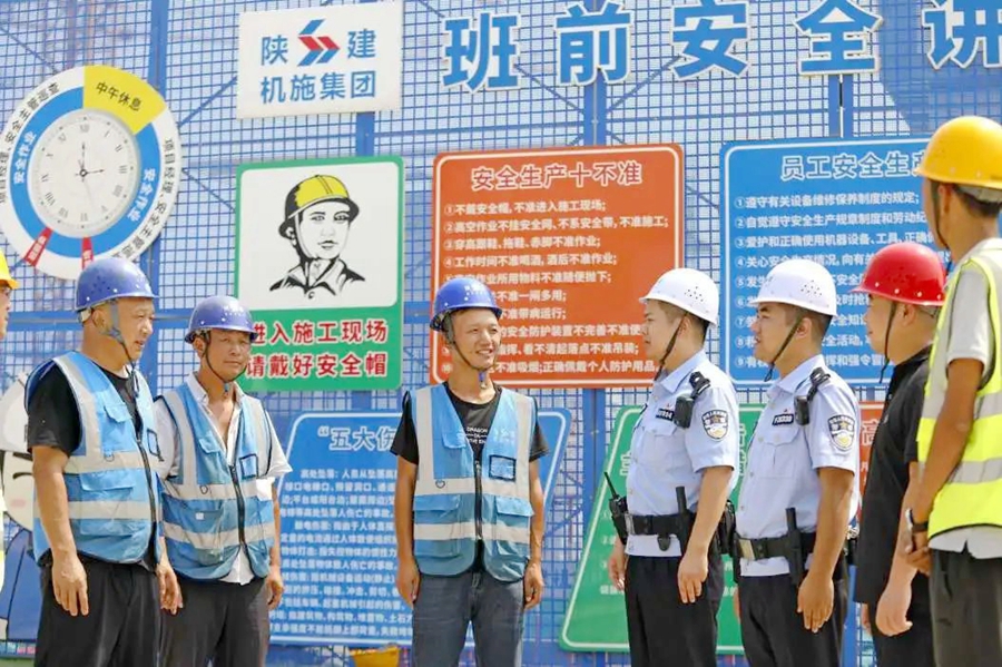 华州公安组织民警深入辖区在建项目进行安全检查。