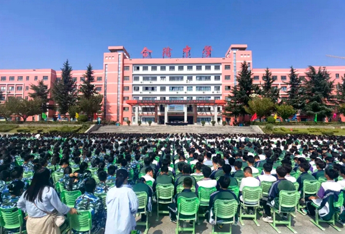 合阳县公安局金水派出所深入辖区中小学开展“法治进校园”活动。