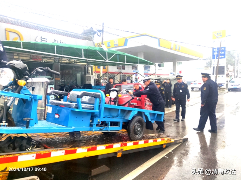 大荔公安交警联合三部门开展打击“货车非法改装、电动车非法销售”专项治理工作。
