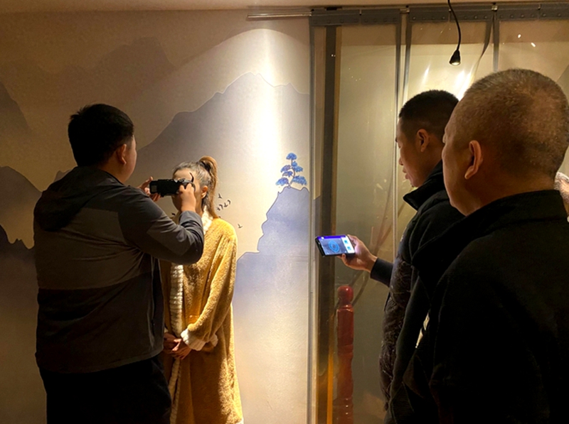 澄城县公安局开展涉毒突击检查。