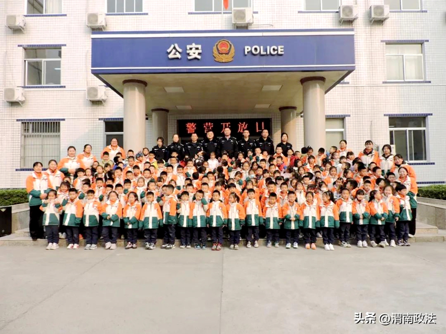 市公安局高新分局良田派出所组织开展警营开放日活动.