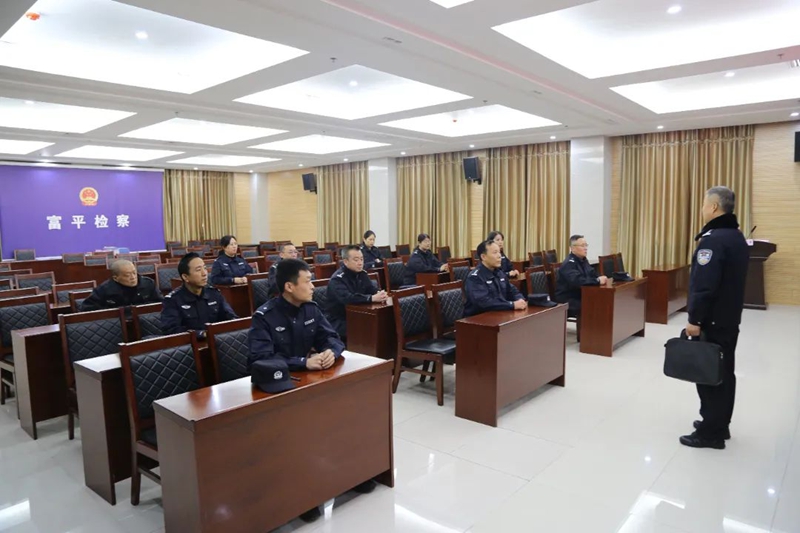 陕西省检察院司法警察总队在渭南市检察机关开展司法警察训练考核调研工作。