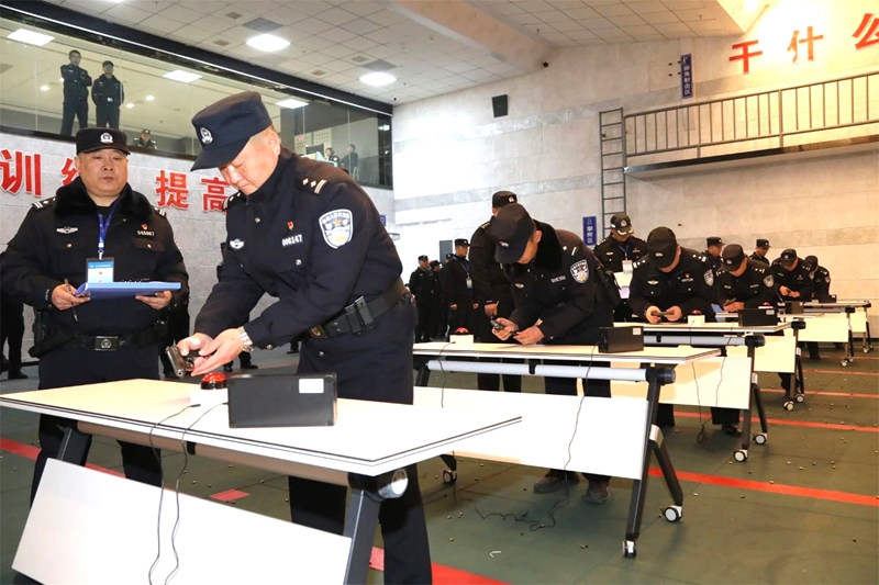 全市公安机关公务用枪实操比武决赛热血开战。
